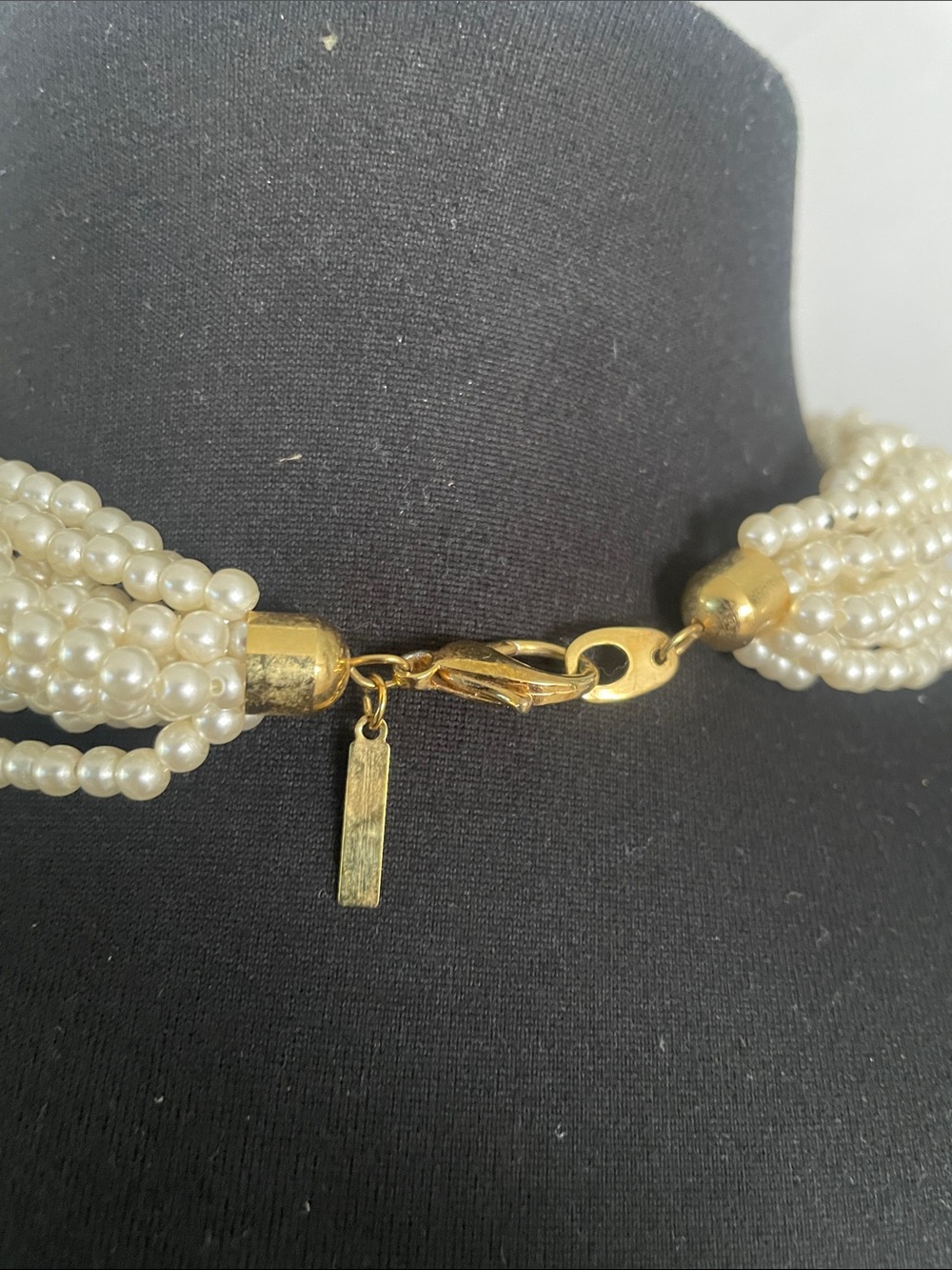 Casual Corner Faux Pearl Necklace Reversable Pendant Gold Tone Statement Costume - Picture 4 of 5